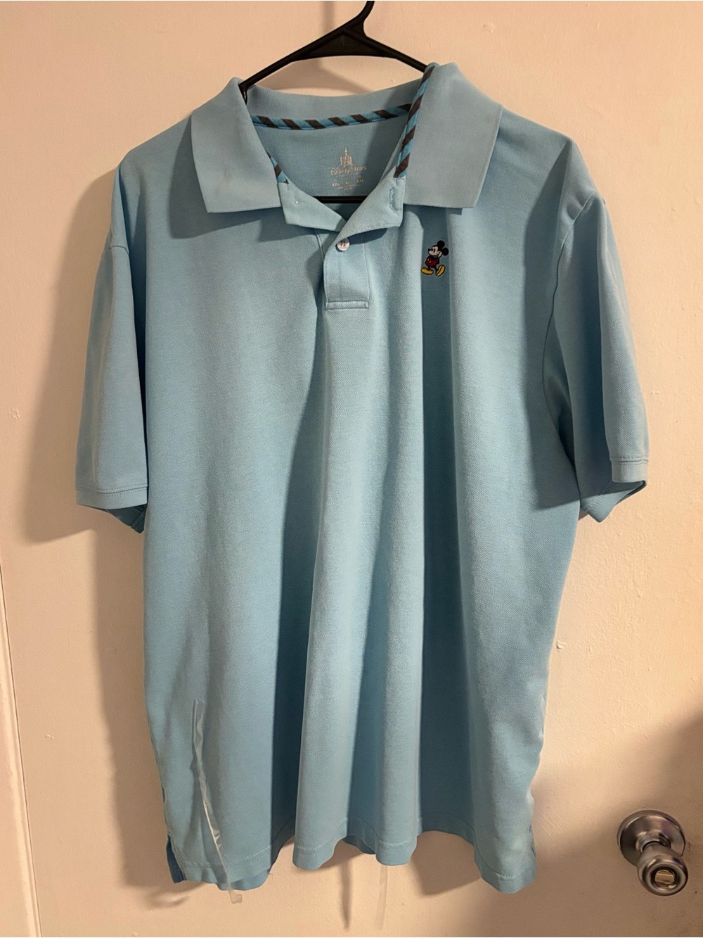 Disney Parks Mickey Mouse Men’s XL Light Blue Embroidered Polo Shirt